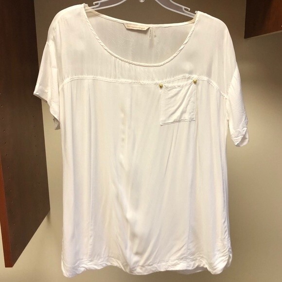 MOVING SALE Soft Surroundings Short Sleeve Shirt Blouse Pocket Gold Studs Large - Picture 1 of 5